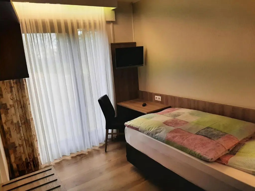 Comfort room