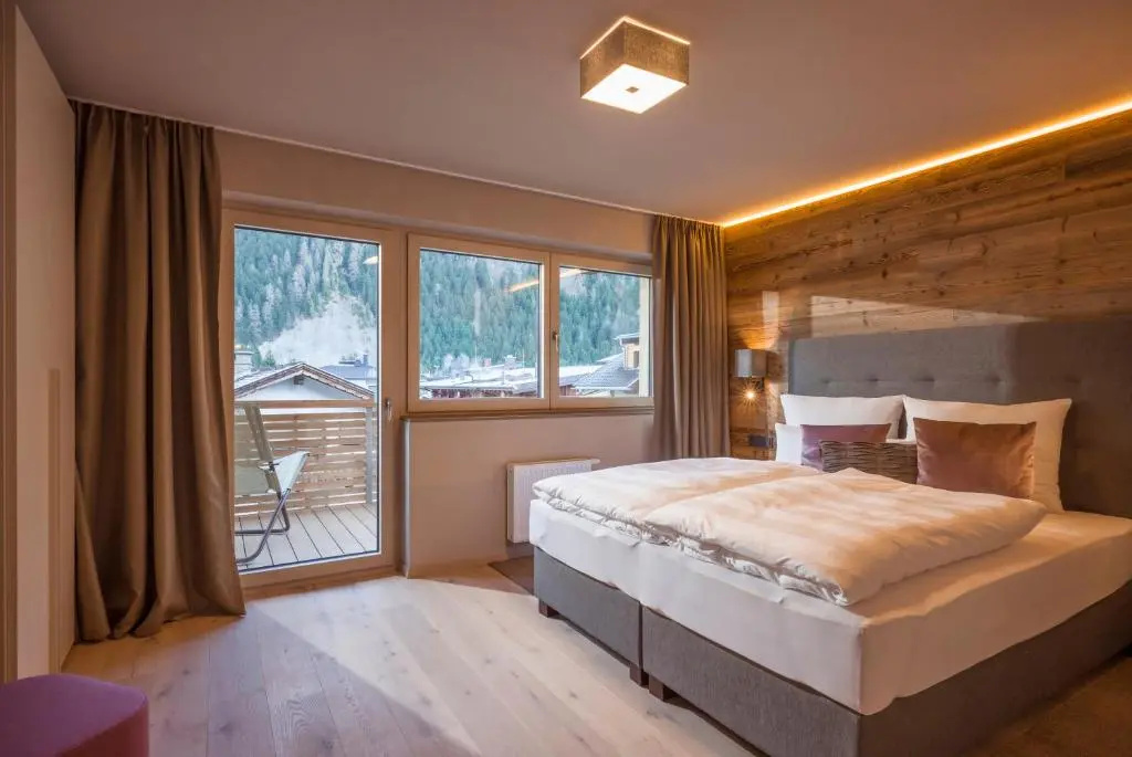 3 Bedrooms Deluxe Apartment