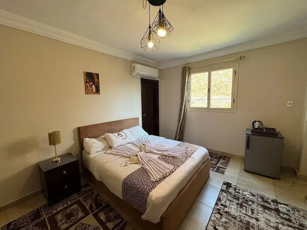 Deluxe Double room with balcony (full double bed)