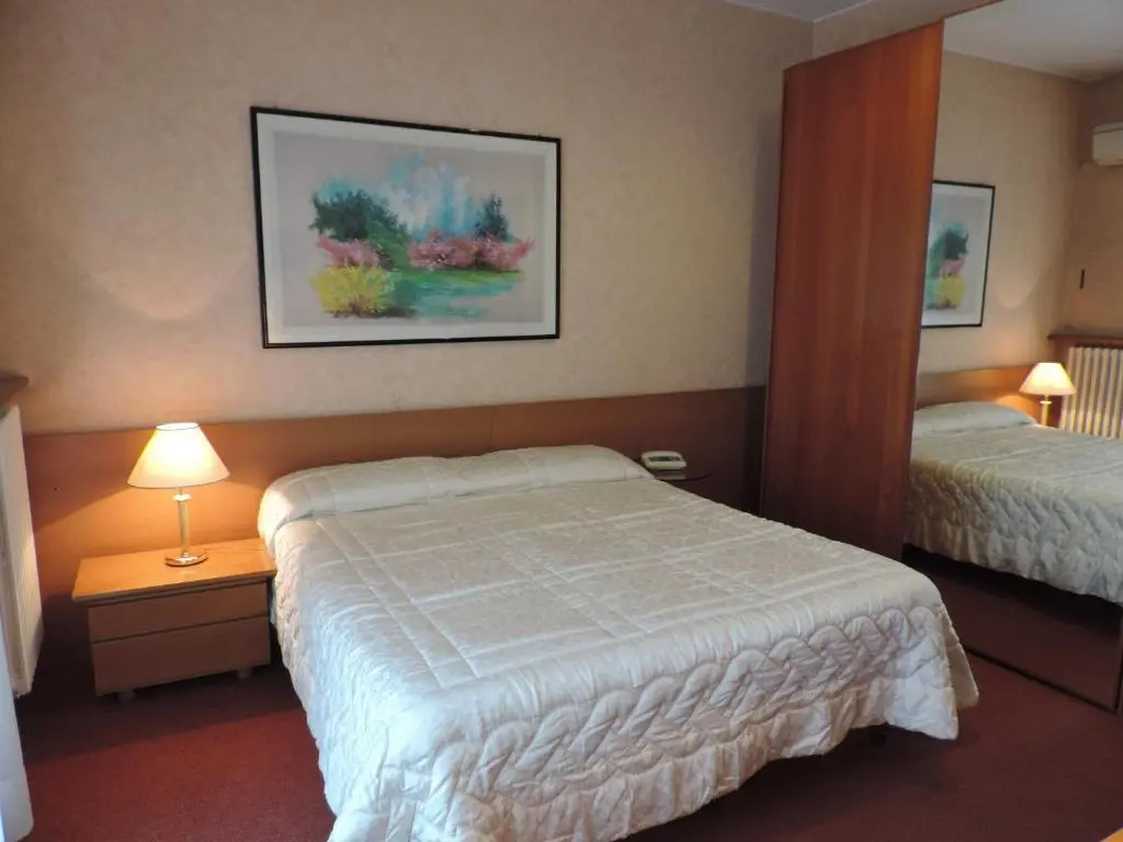 Economy Double room (full double bed)