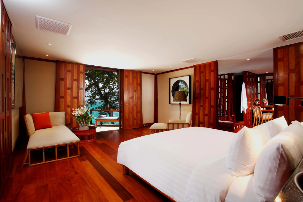 4 Bedrooms Ocean Villa