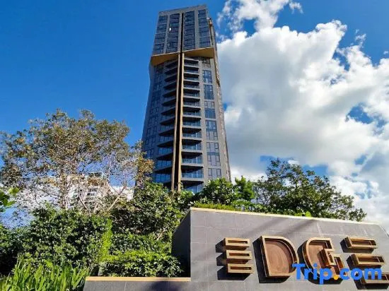 EDGE Central Pattaya Condo Near Beach & Walking Street