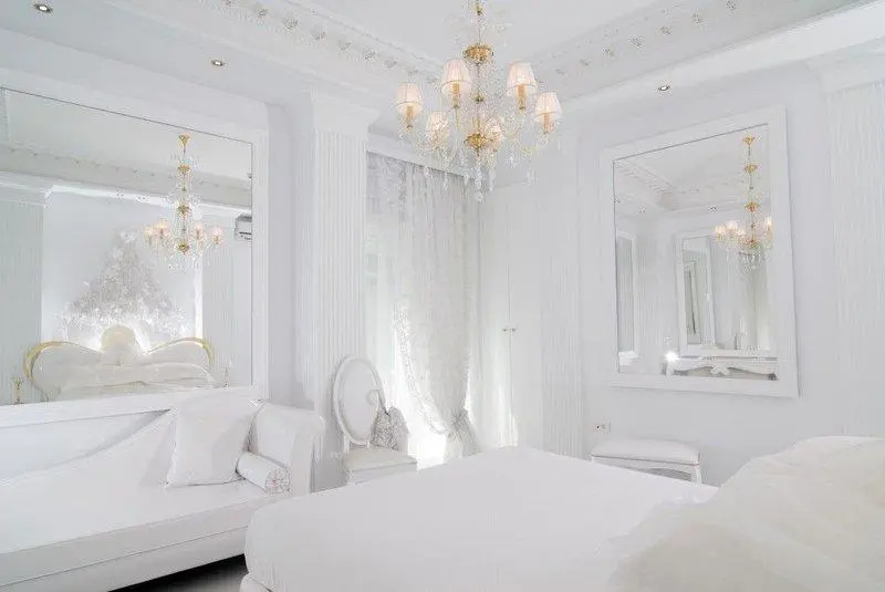 Double Suite (full double bed)