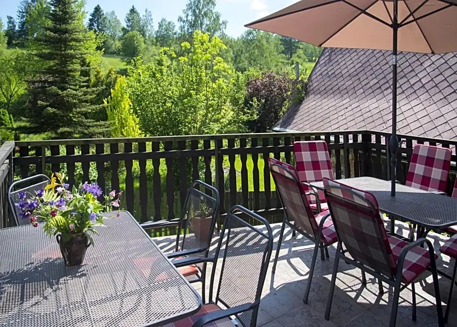 Balcony & Terrace