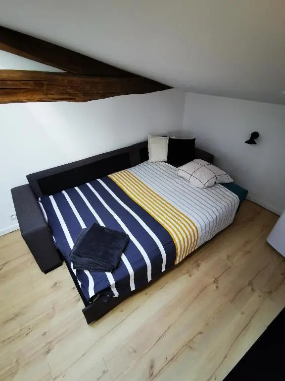 Voir la photo 4 — Appartement neuf climatisé sous les toits