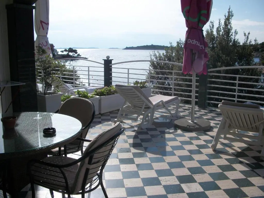 Family Apartment with sea view