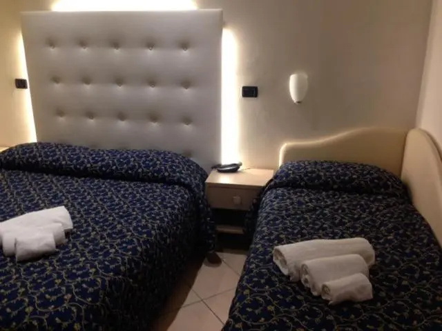 Hotel Mediterraneo - Chambres