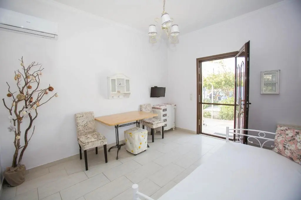Patrinos Studios - Chambres