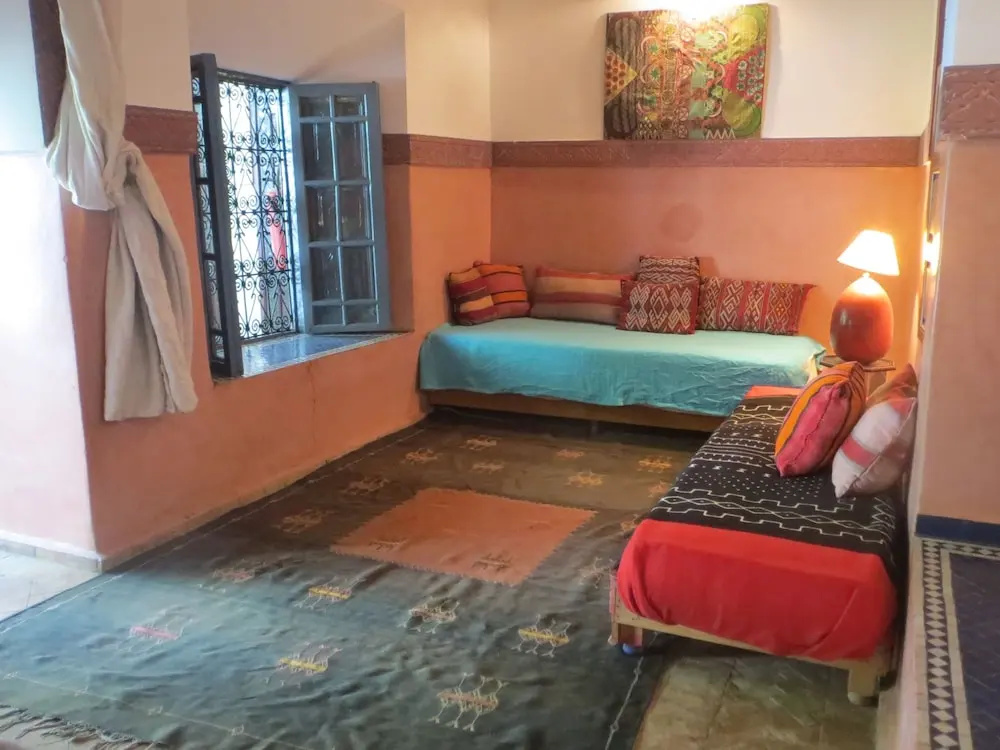 Comfort room