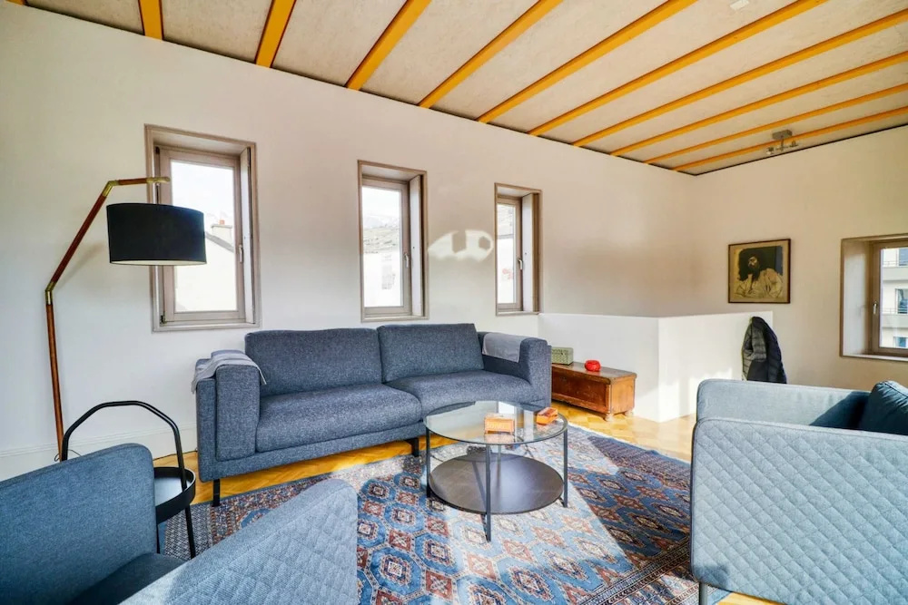 Cozy Penthouse in the old Town of Sion - фото 9