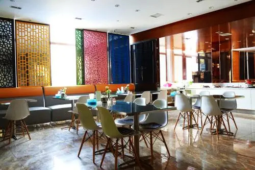 Food & Beverage