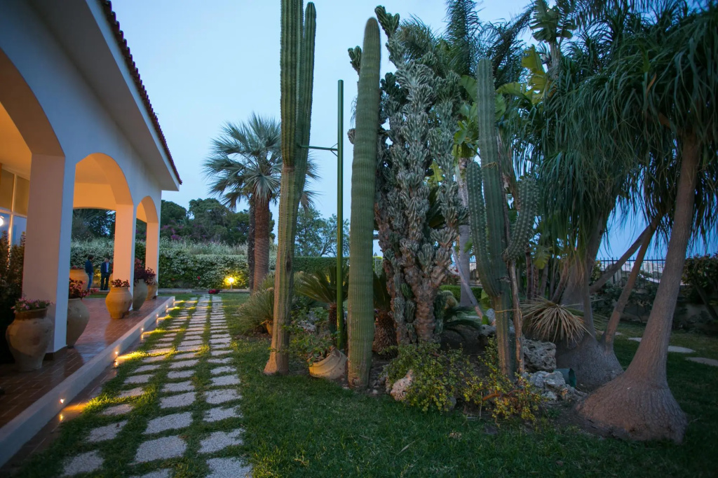 Temenos Villa in Siracusa