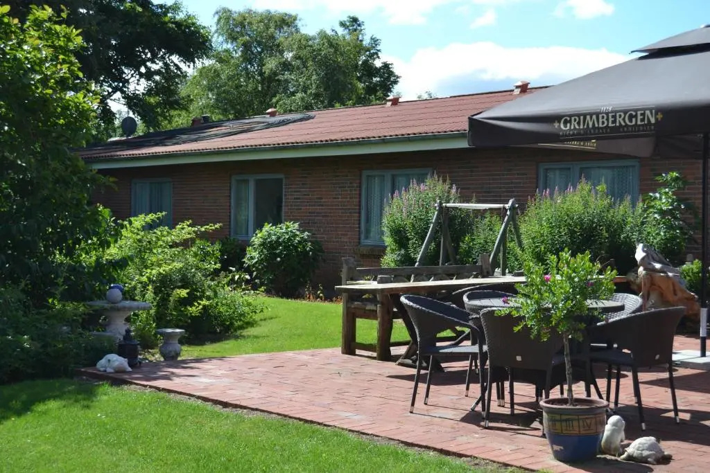 Standard Double room with garden view (twin beds)