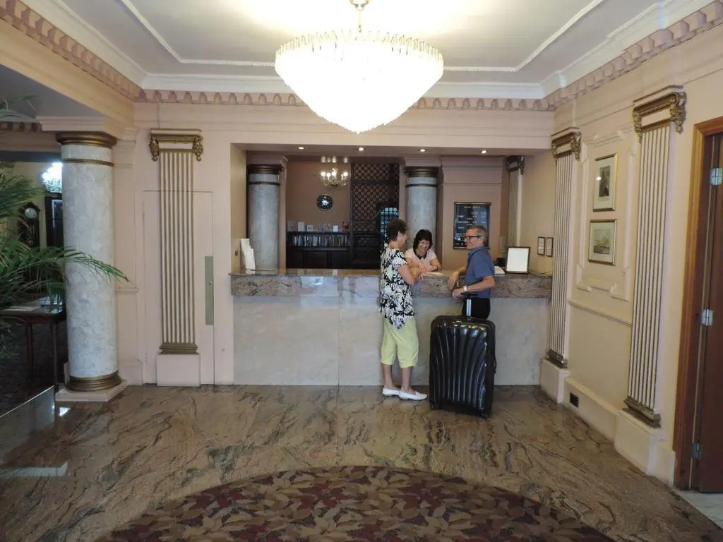 Bristol Hotel - фото 14