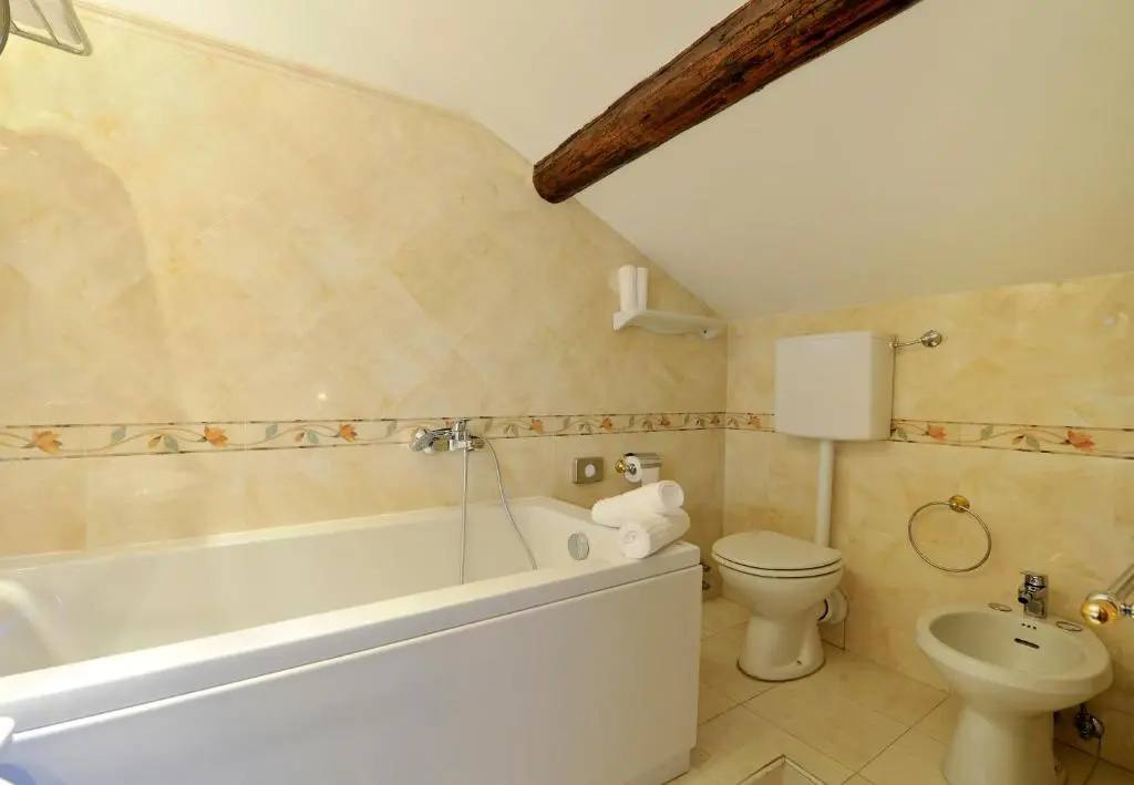 Standard Double Attic room (full double bed)