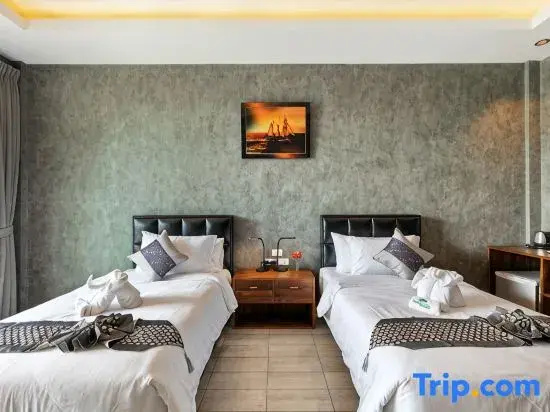 Double Cottage with pool view (twin beds)