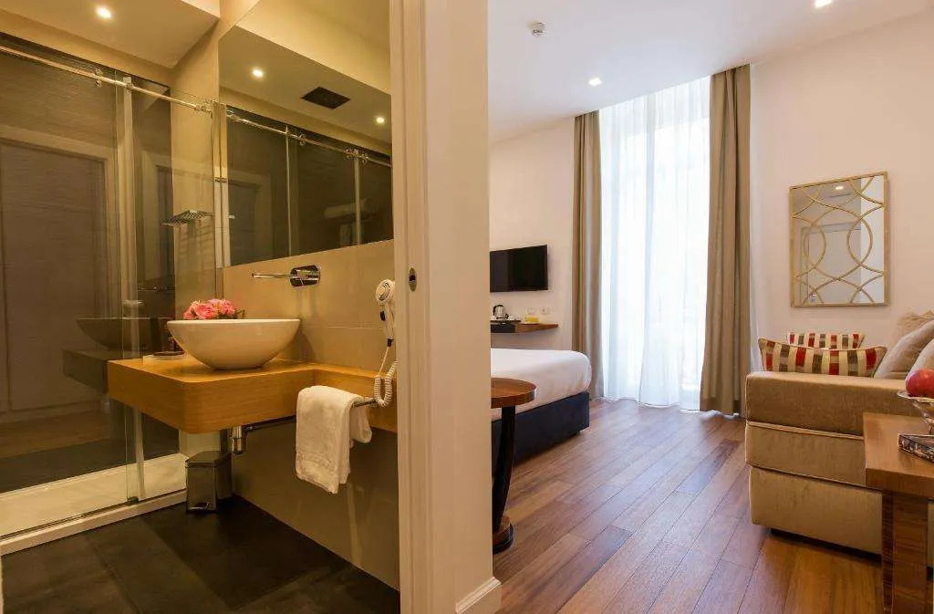 Hotel photo 8