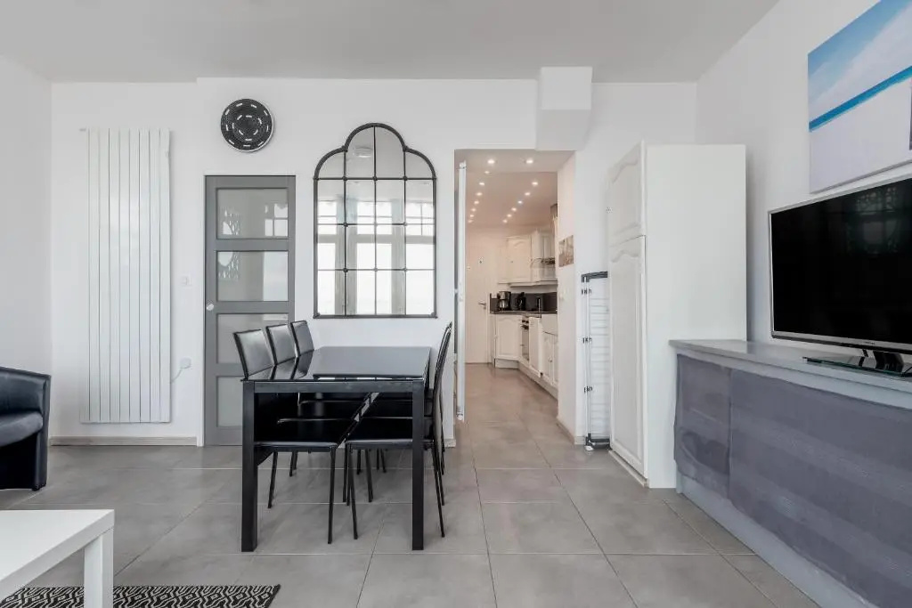 Voir la photo 2 — Appartement en front de mer avec terrasse et vue mer