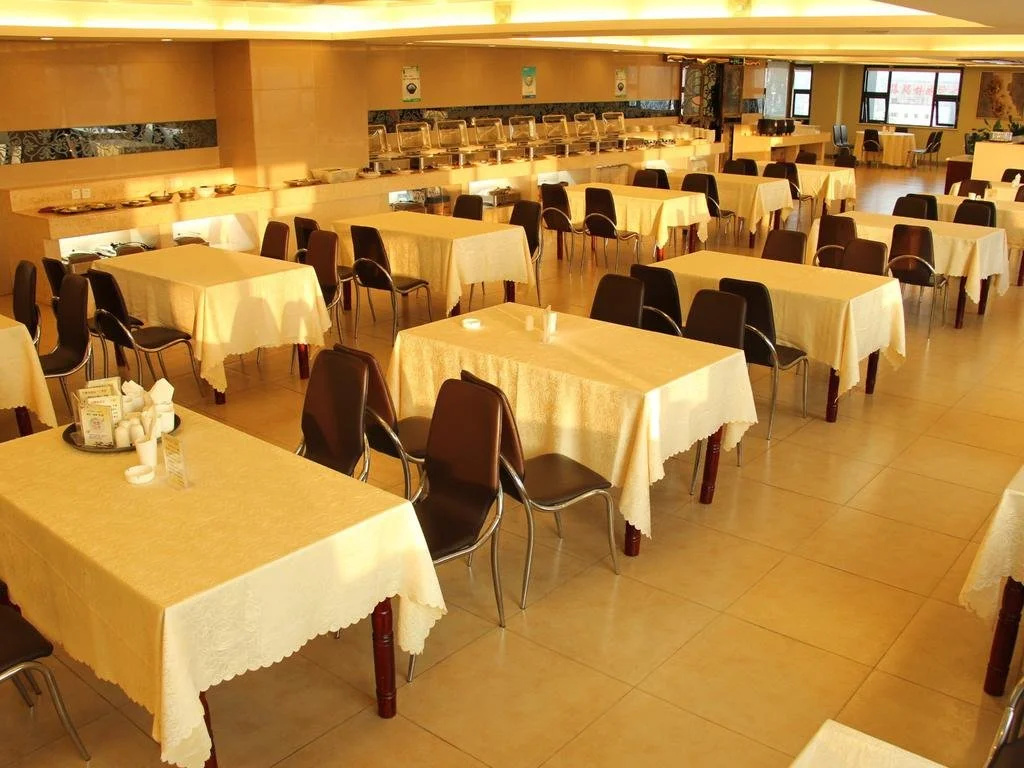 Food & Beverage