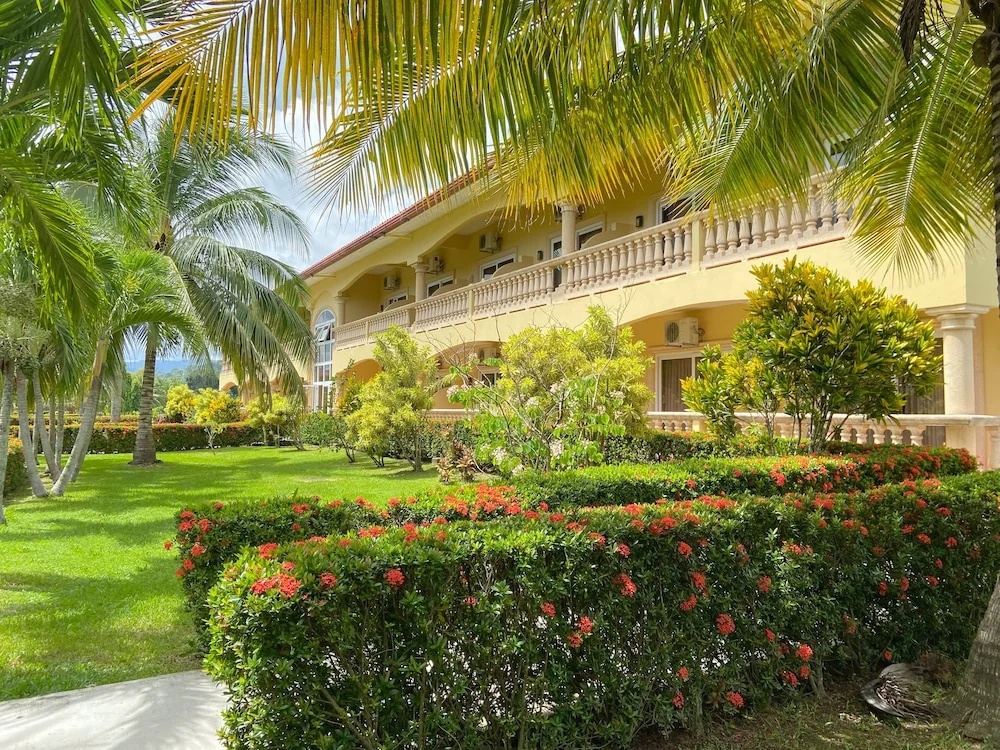 La Ensenada Beach Resort - All Inclusive