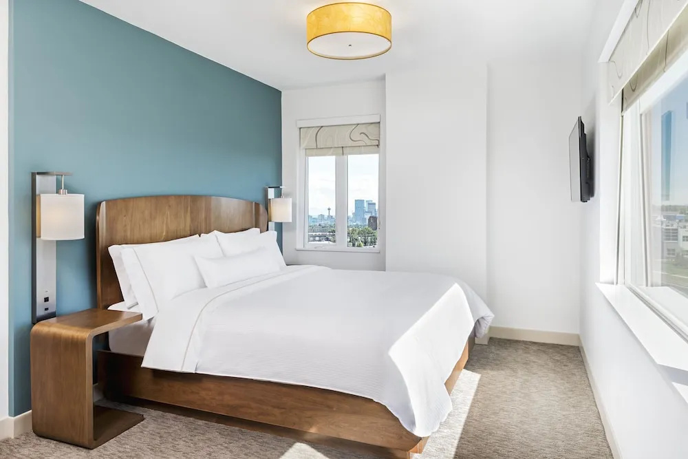 1 Bedroom Suite