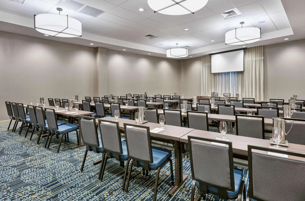 DoubleTree by Hilton Charlotte Gateway Village - Général