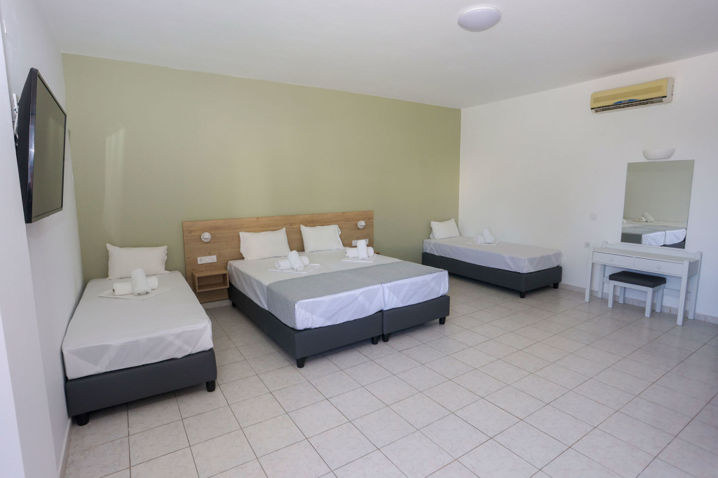 Villa Ritsa — 5