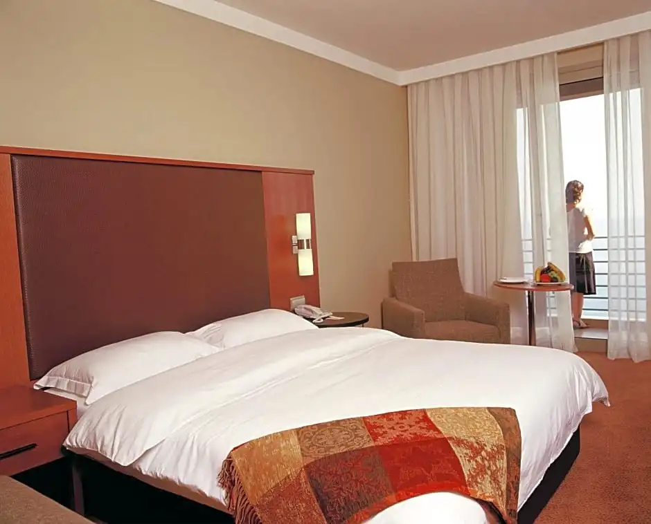Standard Double room with sea view (full double bed)