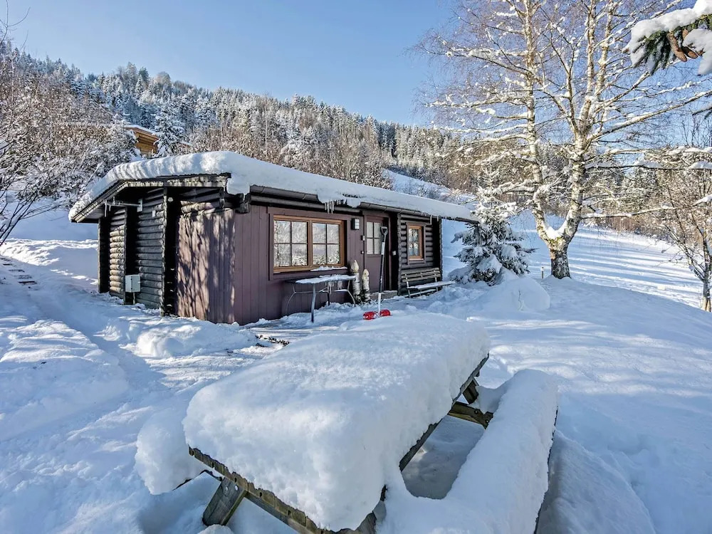 Spacious Chalet Near Ski Slopes In Worgl