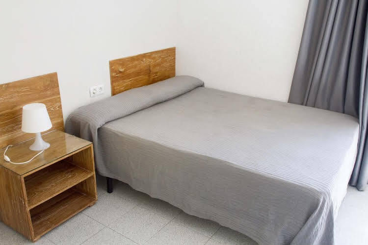 Hostal Ancora by null