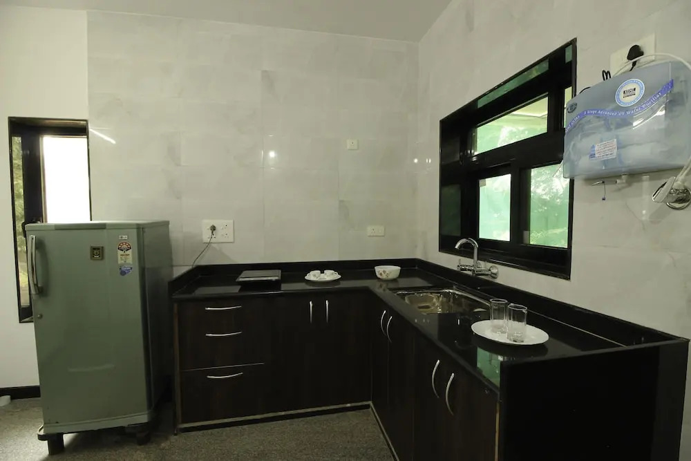 OYO 9791 Home Spacious 2BHK Nerul - фото 11
