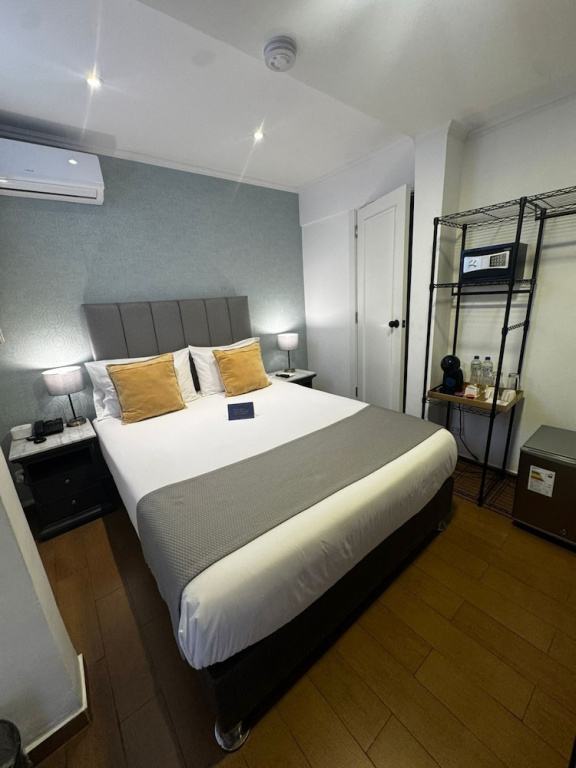 Comfort room