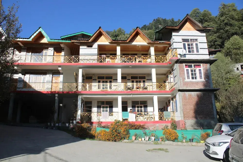 Apple Field House - Hotel in Old Manali