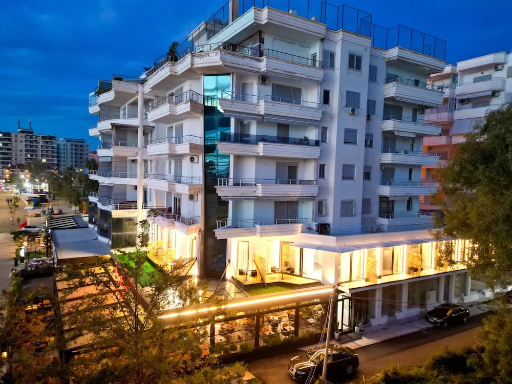 Charm Hotel