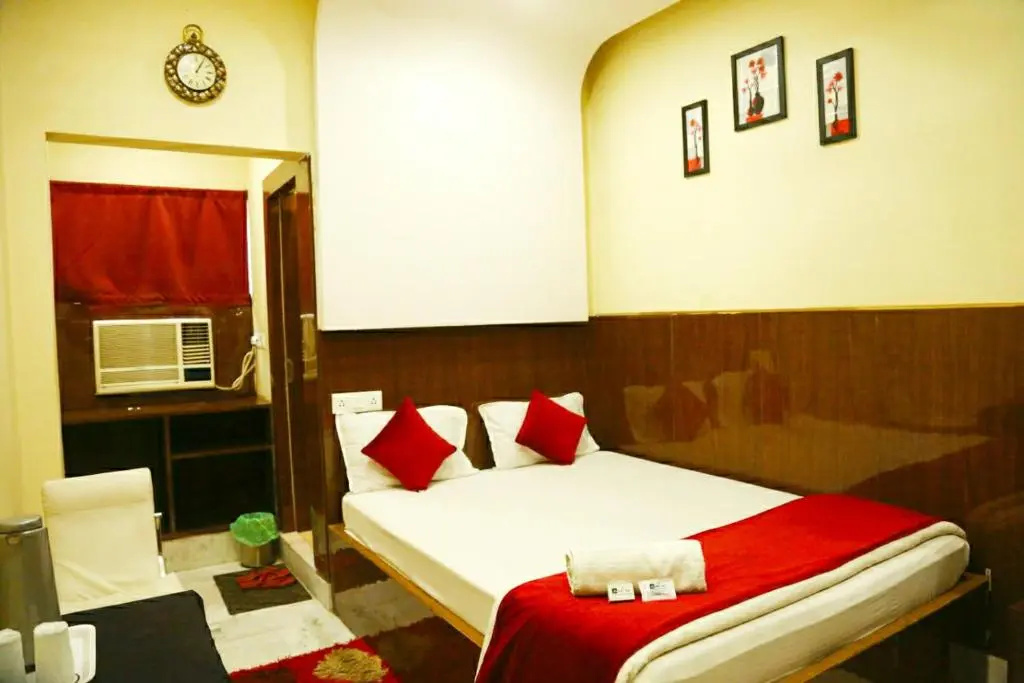 Superior Double room (full double bed)