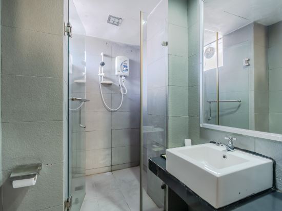 Celyn City Hotel