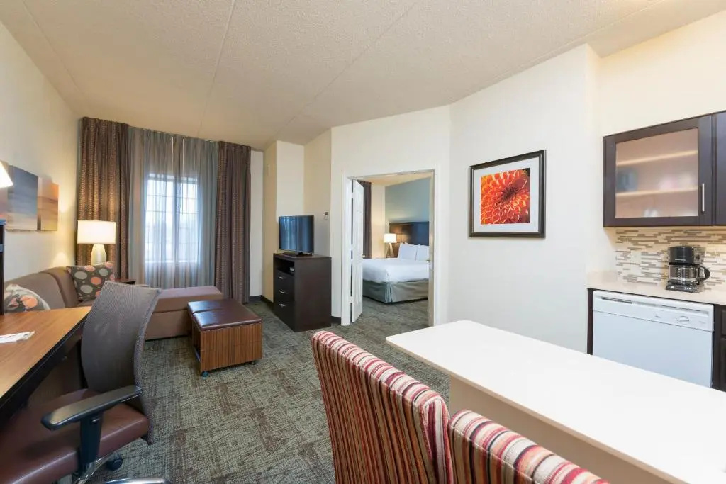 Staybridge Suites Chicago-Oakbrook Terrace by IHG - Chambres