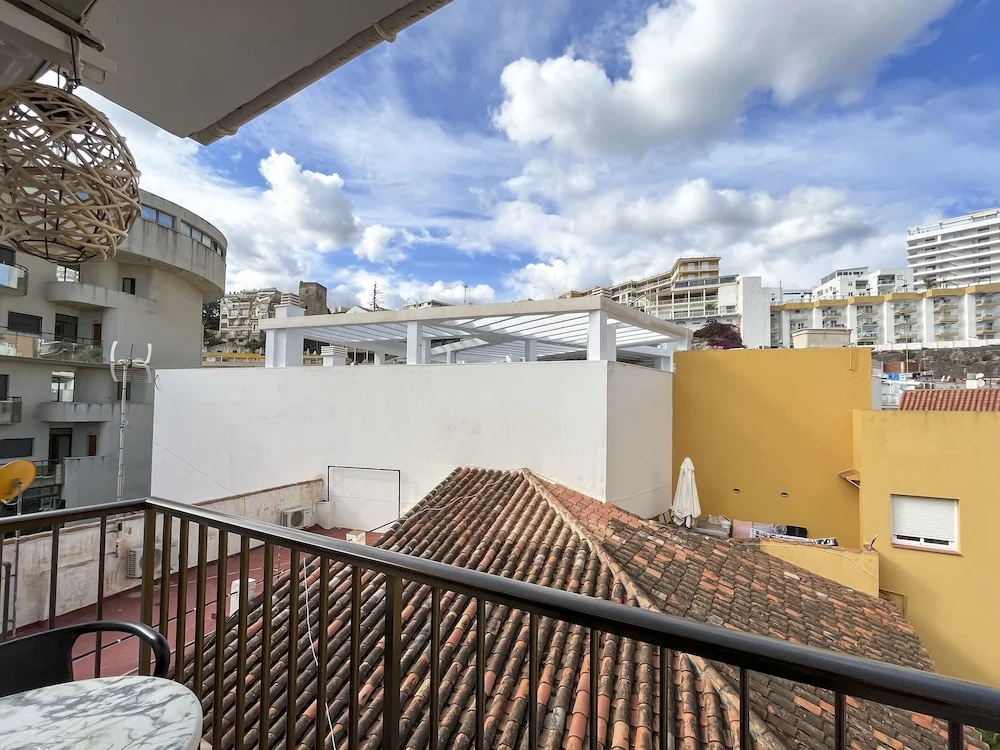 Standard Double room with city view (full double bed)