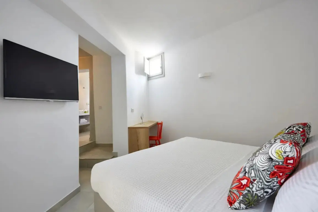 2 Bedrooms Executive Suite with sea view