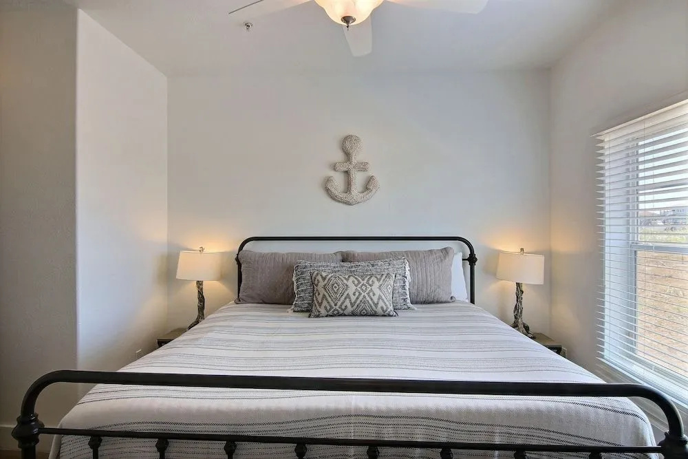 Three Keys Cottage 12 by RedAwning