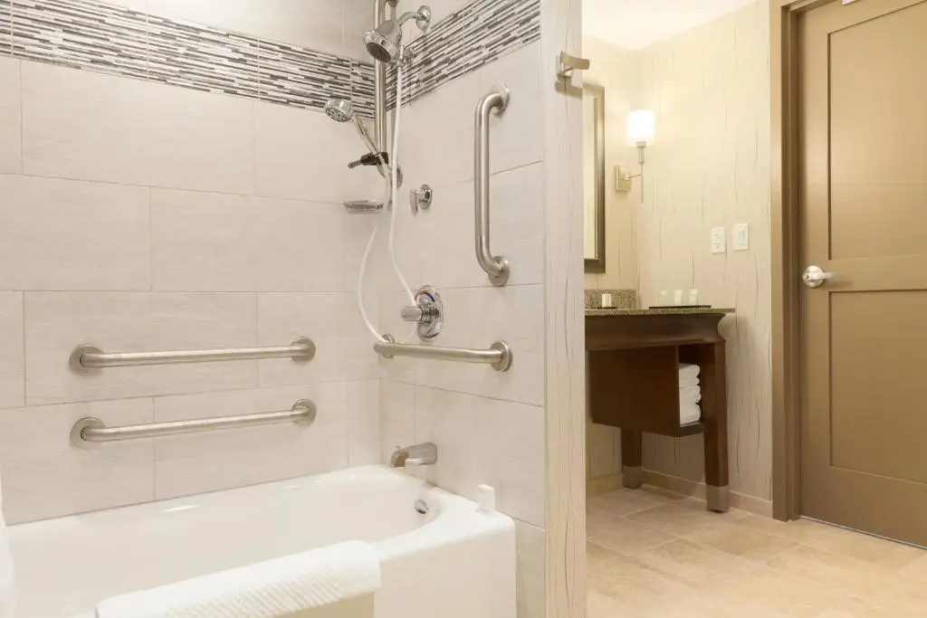 Embassy Suites Saratoga Springs - Chambres