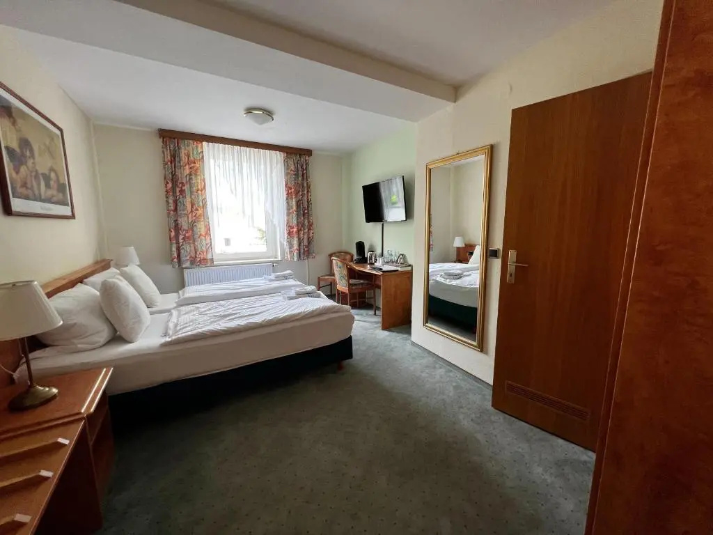 Standard Double room (full double bed)