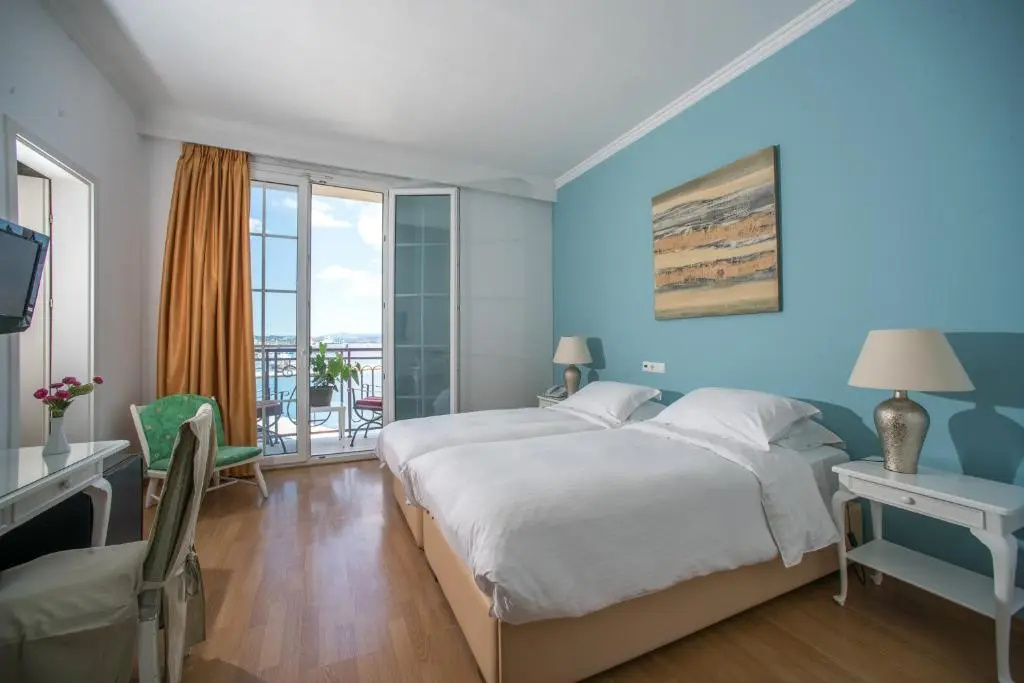 City Marina Hotel Room Type - SUPERIOR, DOUBLE OR TWIN BED