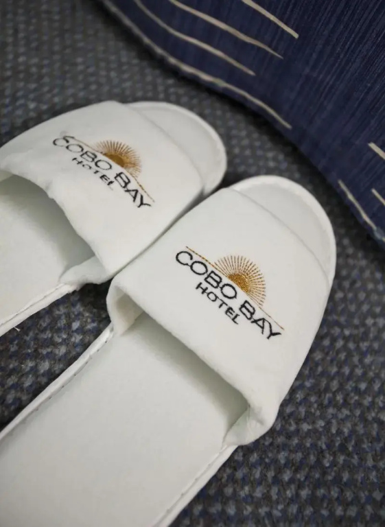 Cobo Bay Hotel - Chambres