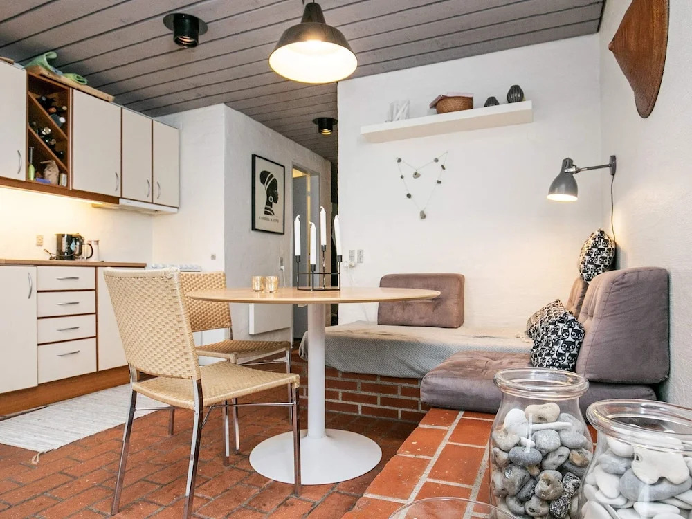 6 Person Holiday Home in Brovst - фото 17