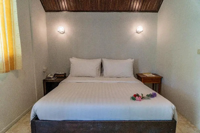 Standard Double room with balcony (full double bed)