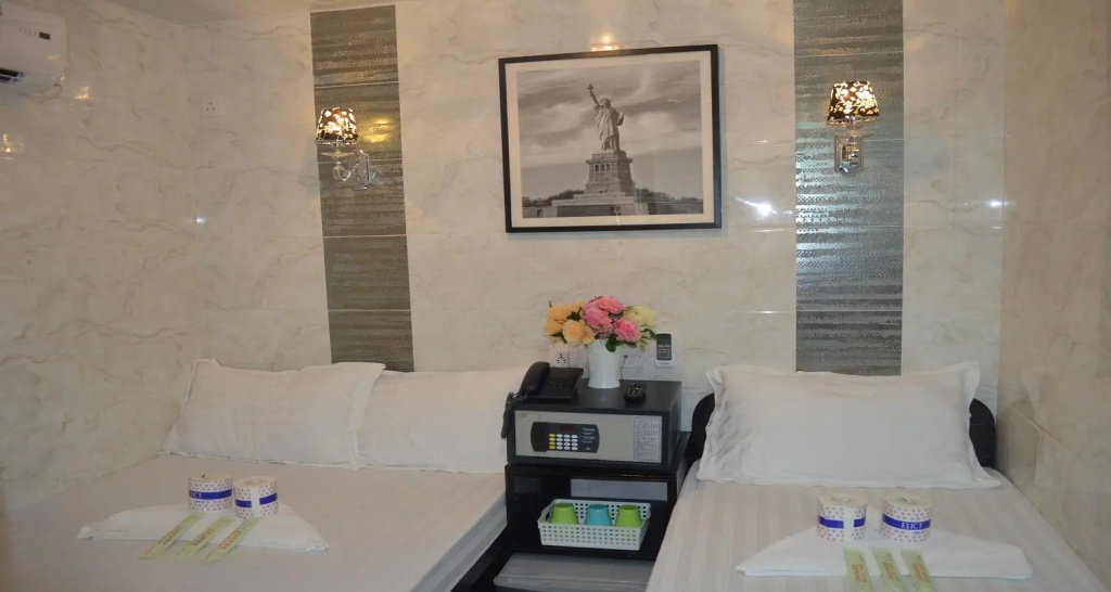 Standard Double room (twin beds)