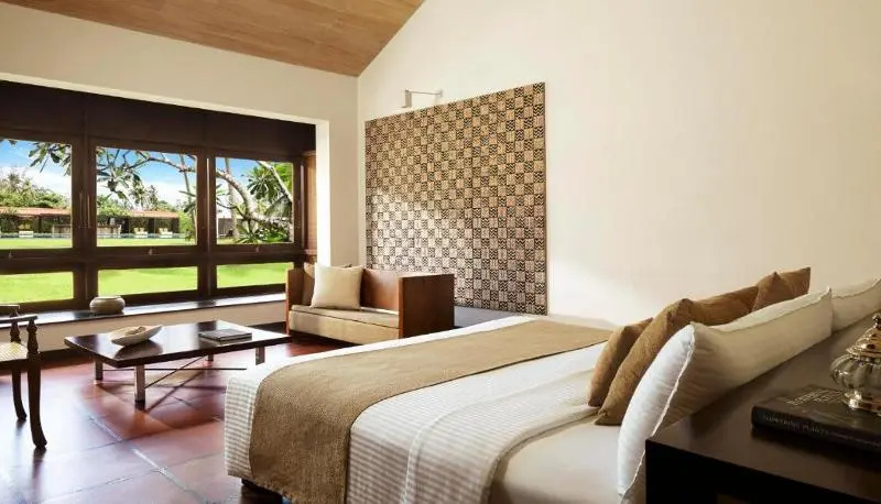 Standard Double room with garden view (full double bed)