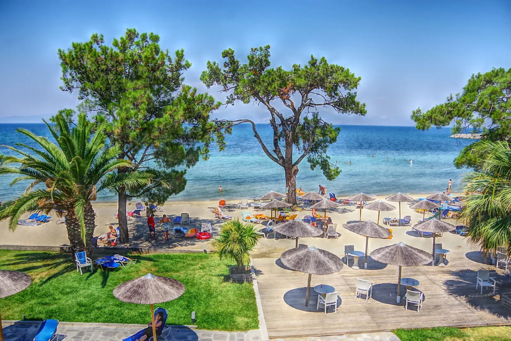 Beach & Waterfront
