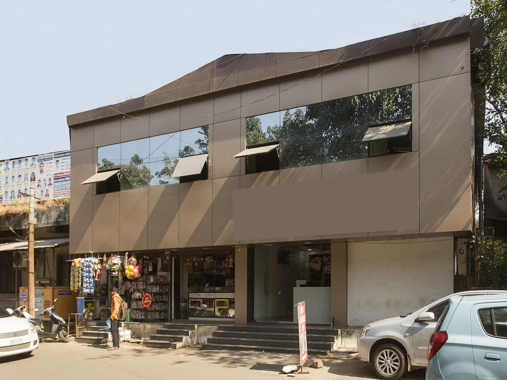 Hotel Swapnalok by OYO